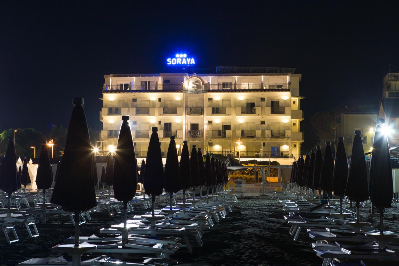 ריצ'יונה Hotel Soraya - Spiaggia Sawasdee מראה חיצוני תמונה