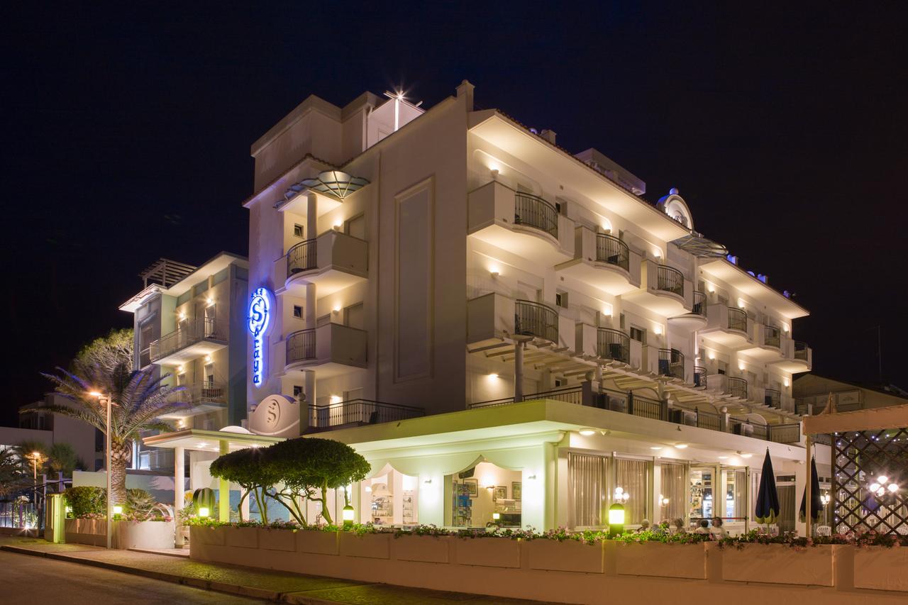 ריצ'יונה Hotel Soraya - Spiaggia Sawasdee מראה חיצוני תמונה
